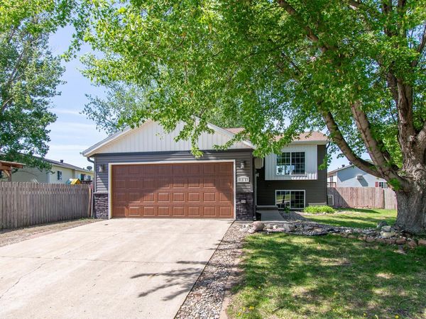 3313 39th Street S, Moorhead, MN 56560