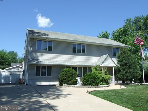 106 JUNIPER DRIVE, LEVITTOWN, PA 19056