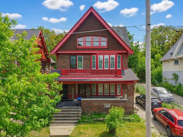 117 W Concordia AVENUE, Unit 119, Milwaukee, WI 53212