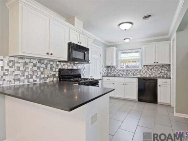 11034 Old Hammond Hwy, Baton Rouge, LA 70816