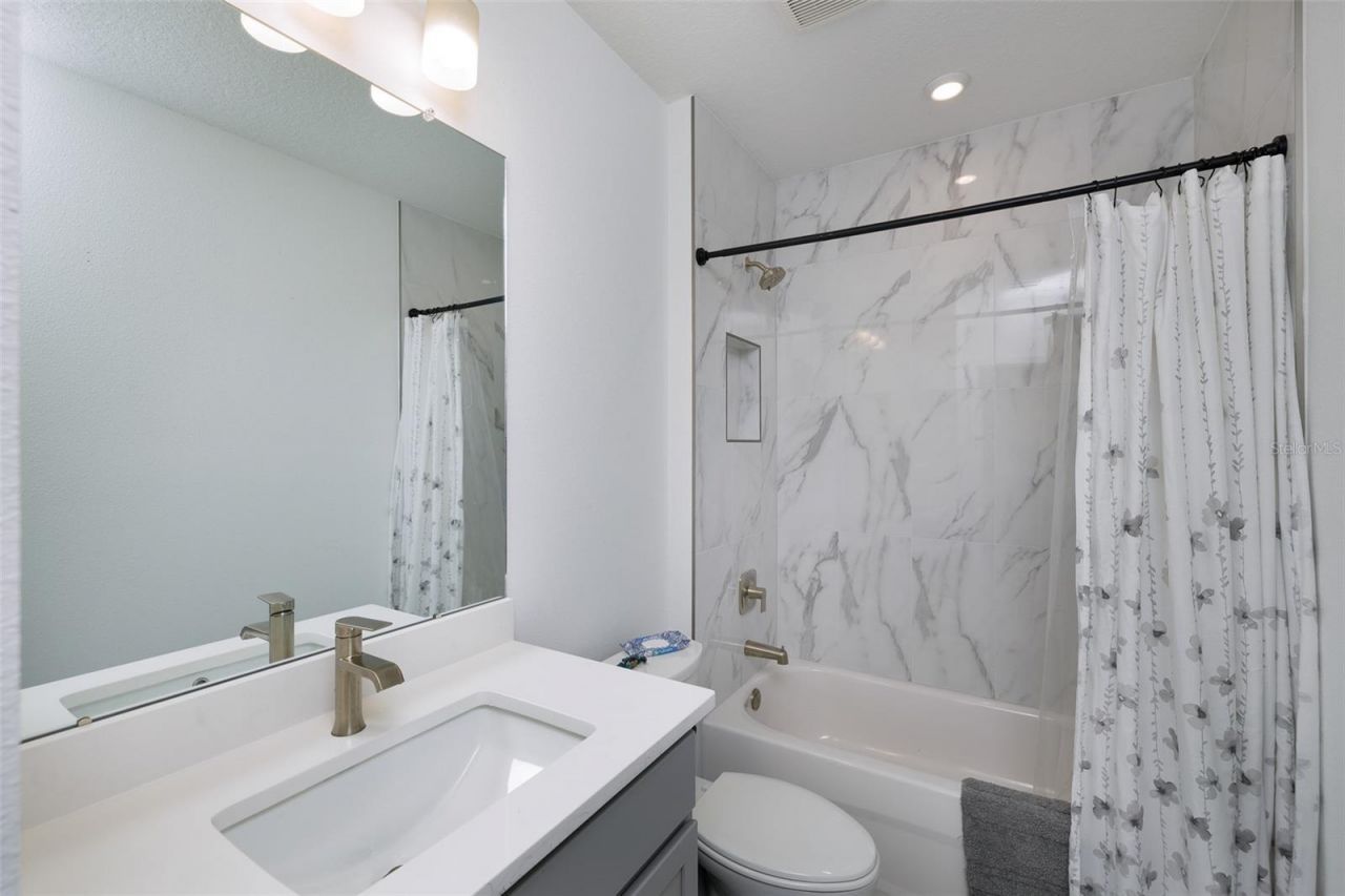 317 15th Street N, Saint Petersburg, FL 33705 Photo