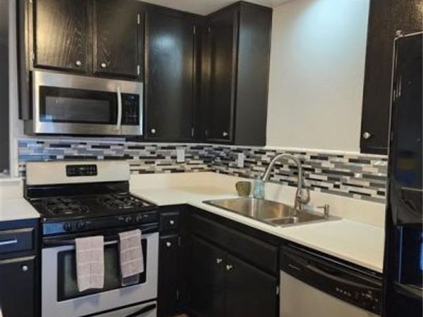 1200 Gaviota Avenue, Unit 206, Long Beach, CA 90813