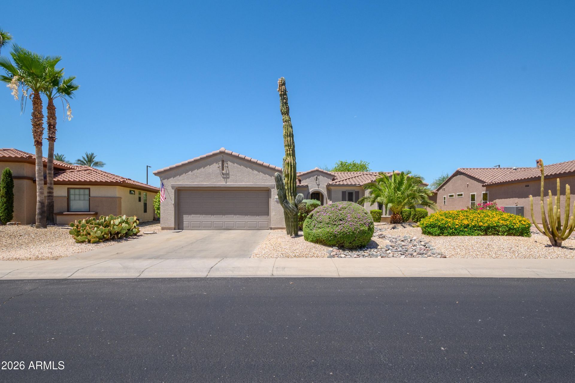 19236 N Tallowood Way, Surprise, AZ 85387 Main Photo