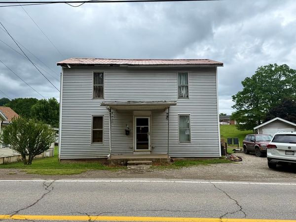 823 S Spring St, Harrisville, WV 26362
