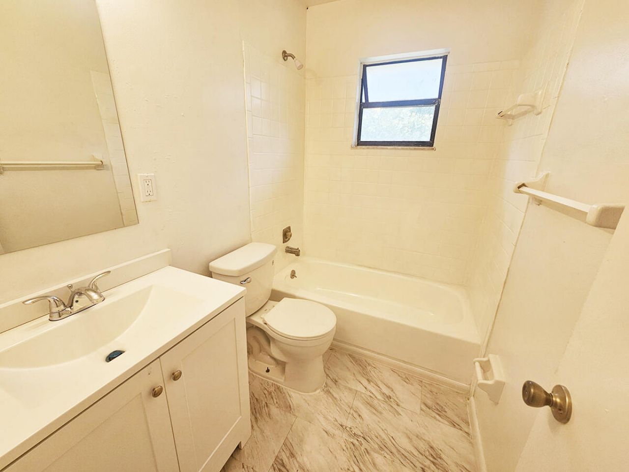 692 Neil Road, Unit 702, West Palm Beach, FL 33415 Photo