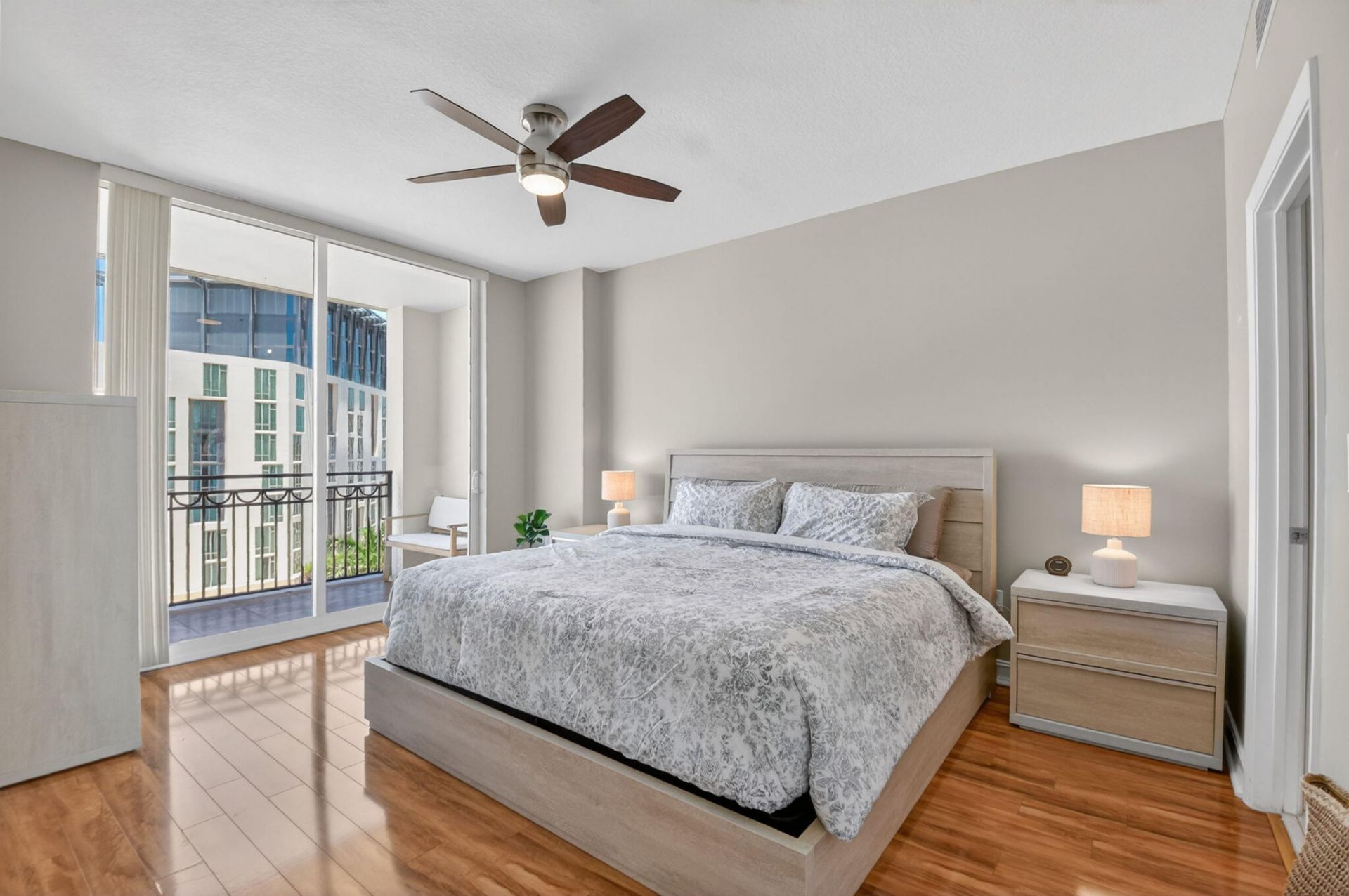 550 Okeechobee Boulevard, Unit 821, West Palm Beach, FL 33401 Photo