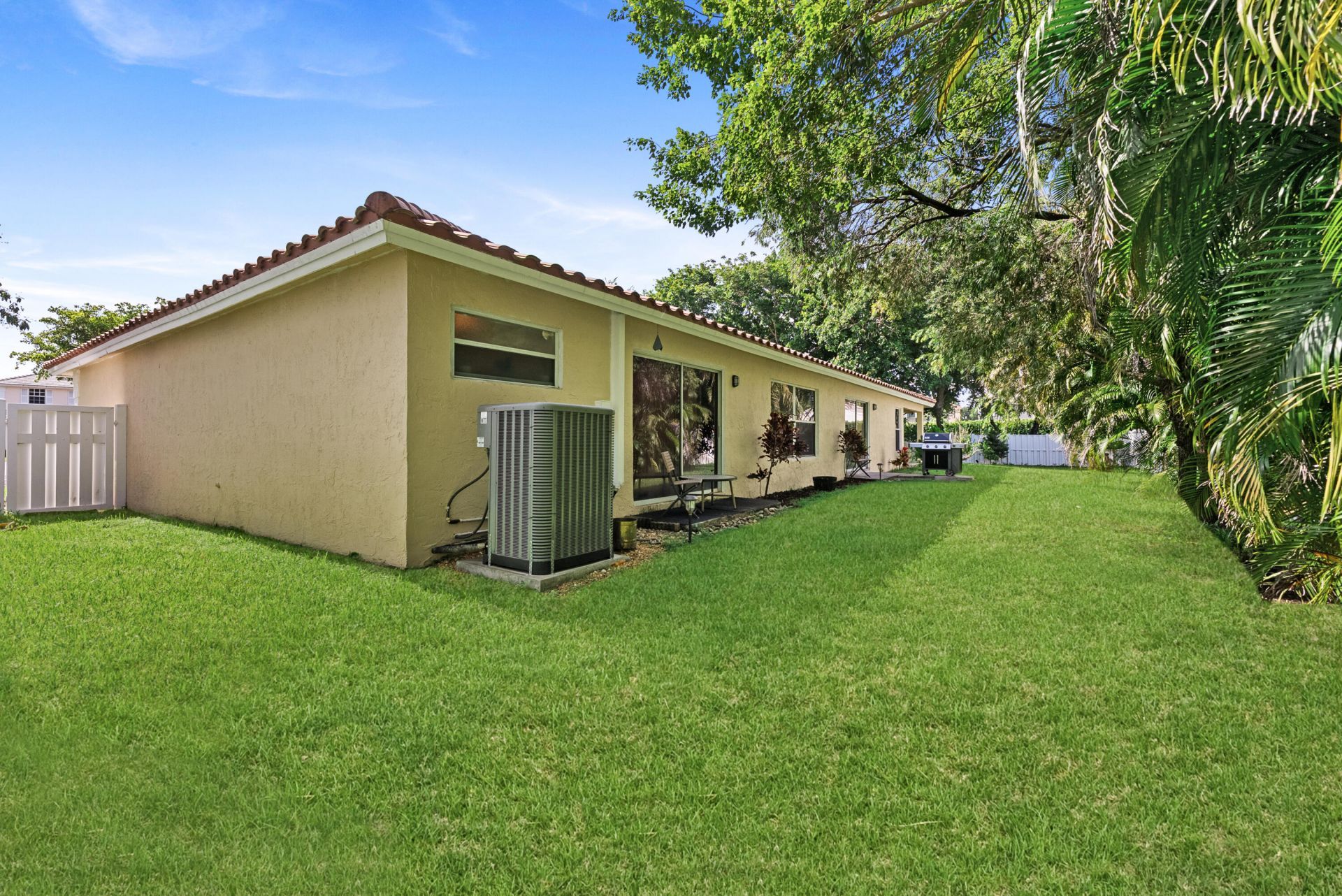9532 NW 9th Court, Plantation, FL 33324 Photo
