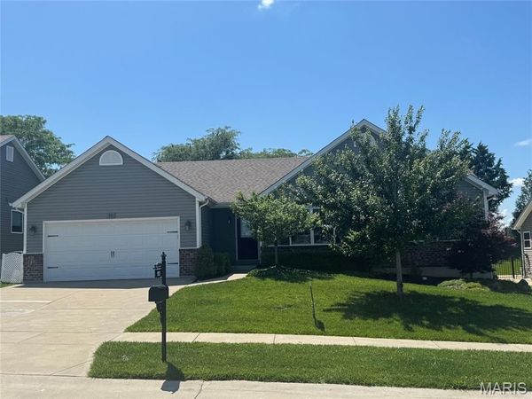 931 Mule Creek Drive, Wentzville, MO 63385