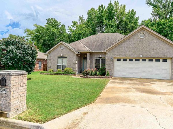 7051 E Ridge Drive, Sherwood, AR 72120