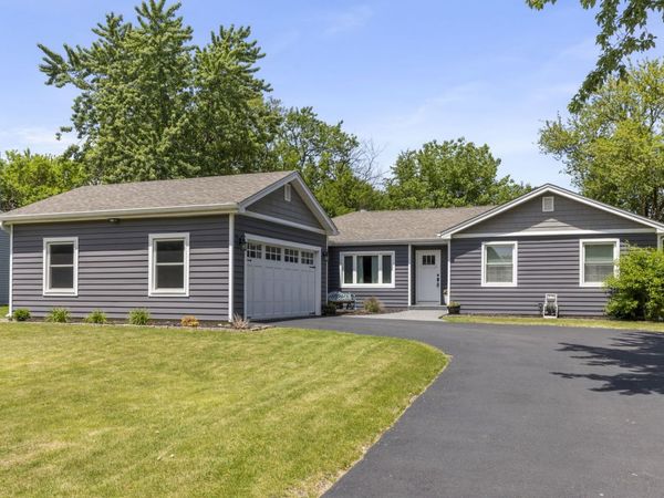 30W676 Woodewind Drive , Naperville, IL 60563