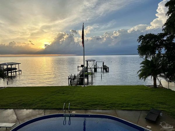 6564 East Bay Blvd, Gulf Breeze, FL 32563