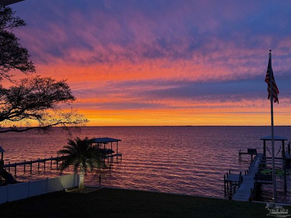 6564 East Bay Blvd, Gulf Breeze, FL 32563