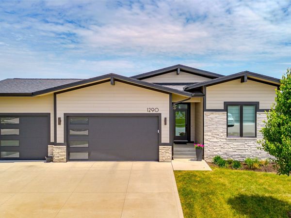 1290 S Radley Street, West Des Moines, IA 50266