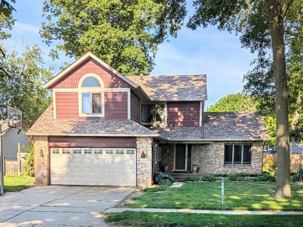 1609 Boca Lago Drive, Valparaiso, IN 46383