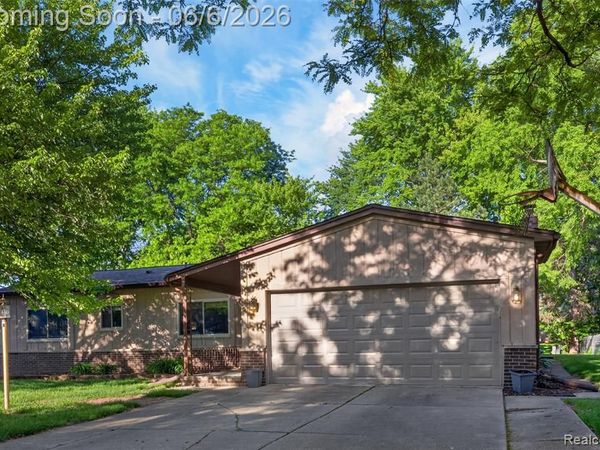 40142 Pallazo Street, Clinton Twp, MI 48038