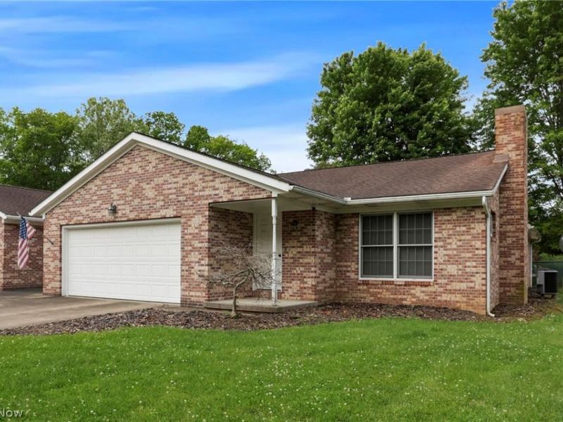 1616 Quail Hollow Drive, Cambridge, OH 43725 Photo 1