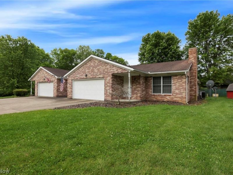 1616 Quail Hollow Drive, Cambridge, OH 43725 Photo 3