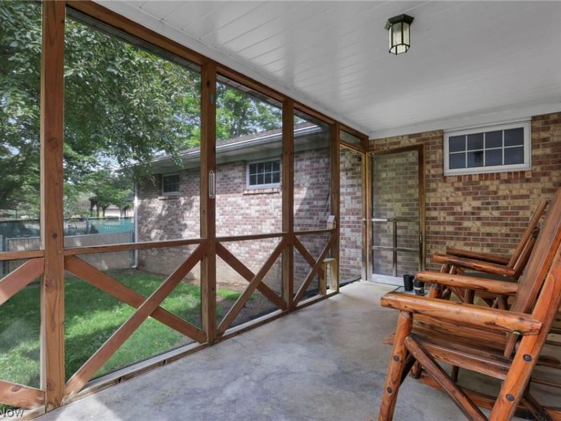 1616 Quail Hollow Drive, Cambridge, OH 43725 Photo 30