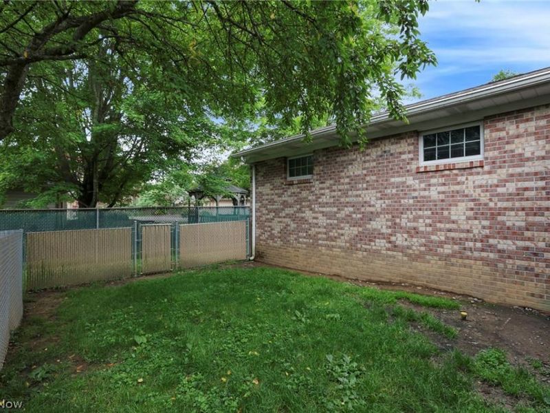 1616 Quail Hollow Drive, Cambridge, OH 43725 Photo 32