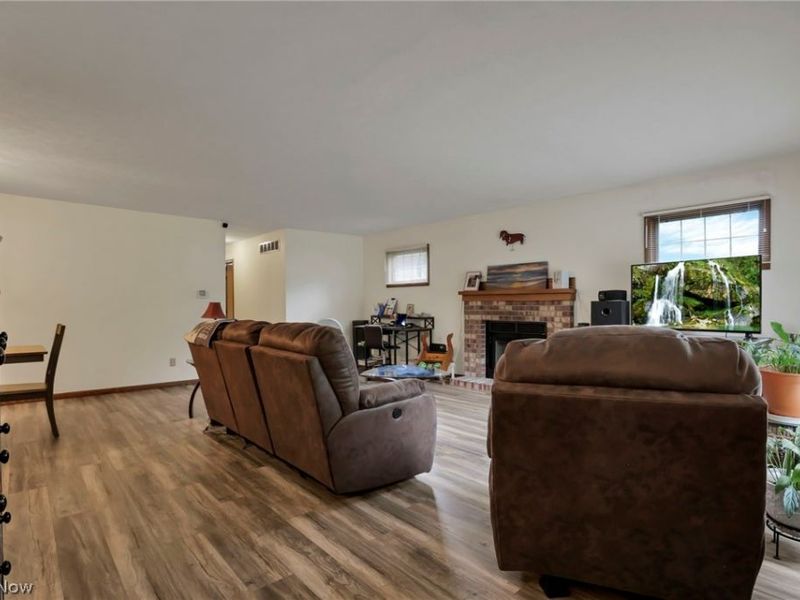 1616 Quail Hollow Drive, Cambridge, OH 43725 Photo 6