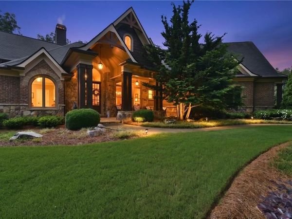 5038 Pointer Ridge, Flowery Branch, GA 30542
