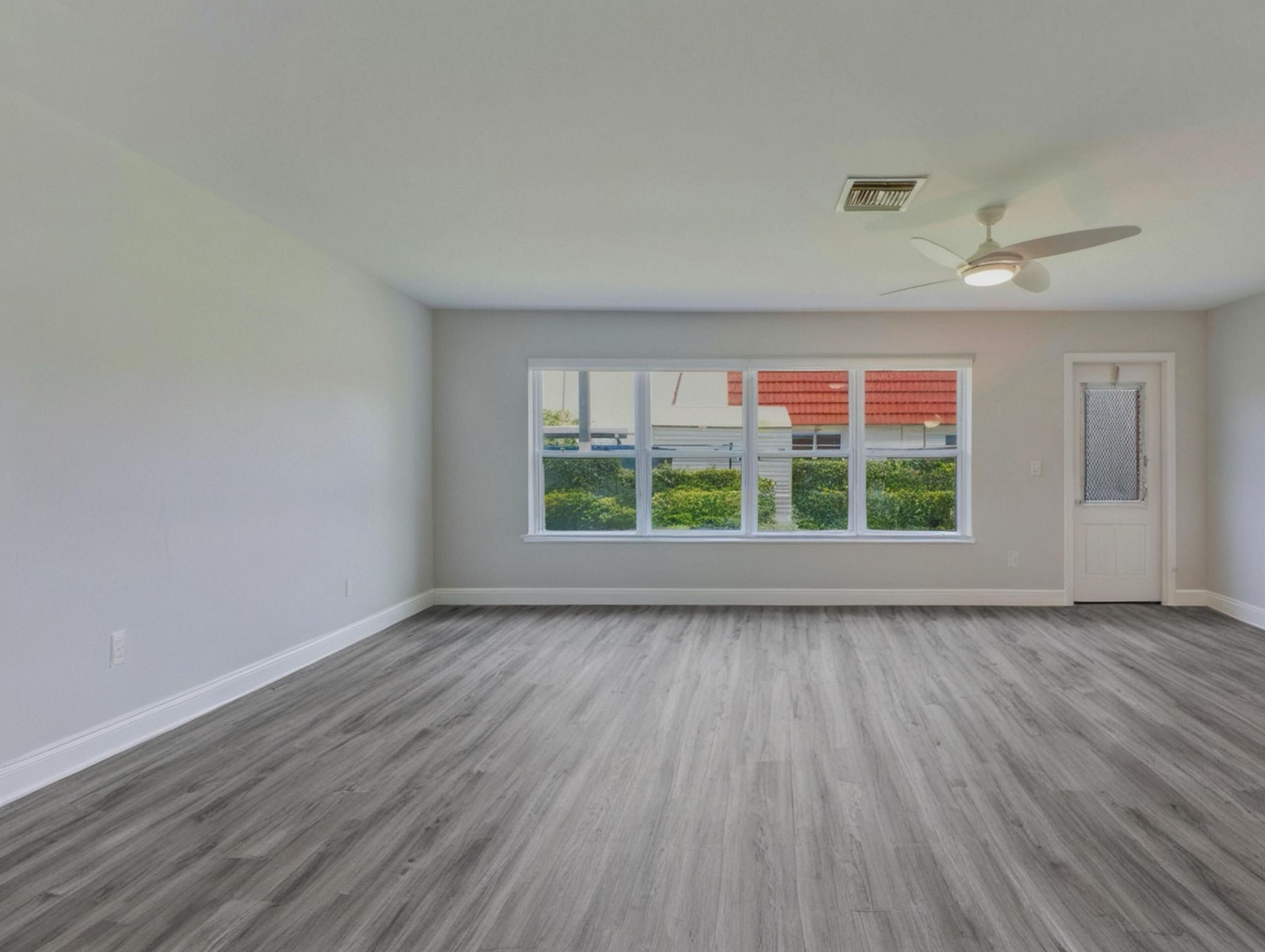 5800 W Fernley Dr W W, Unit 9, Greenacres, FL 33415 Photo