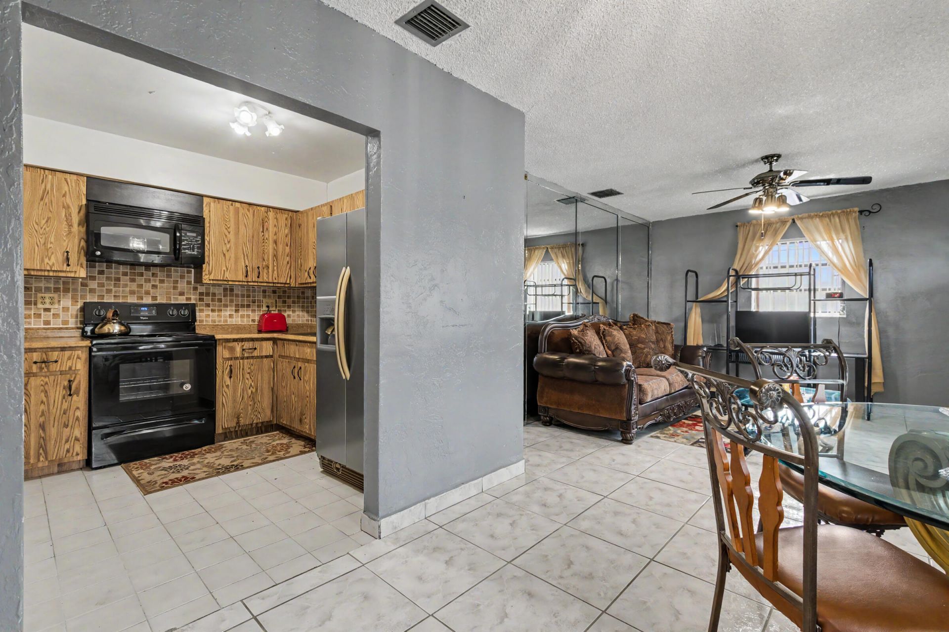6417 SW 23rd Street, Miramar, FL 33023 Photo