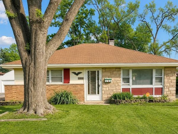 15527 Rose Drive , South Holland, IL 60473