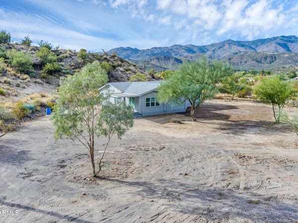34380 S Cholla Drive, Black Canyon City, AZ 85324
