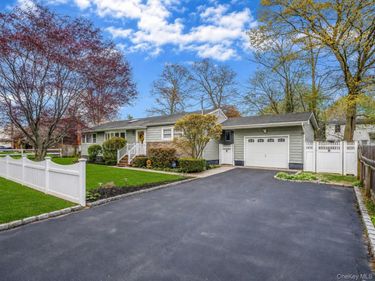 19 Cypress Lane, Shirley, NY 11967