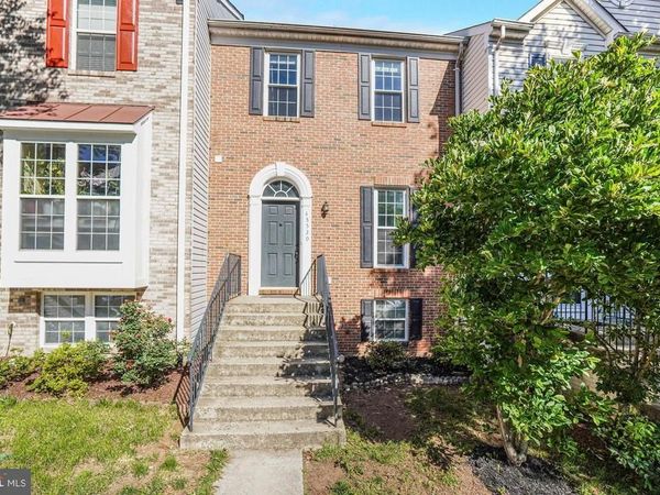 45530 GRAND CENTRAL SQUARE, STERLING, VA 20166