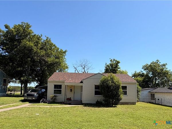 1504 E Avenue B , Temple, TX 76501