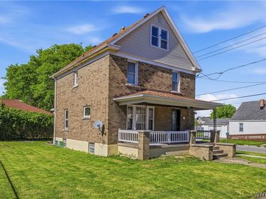 2526 Walnut Avenue, Niagara Falls, NY 14301