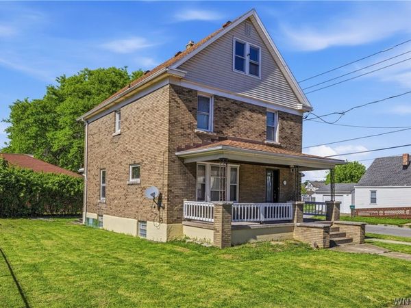 2526 Walnut Avenue , Niagara Falls, NY 14301