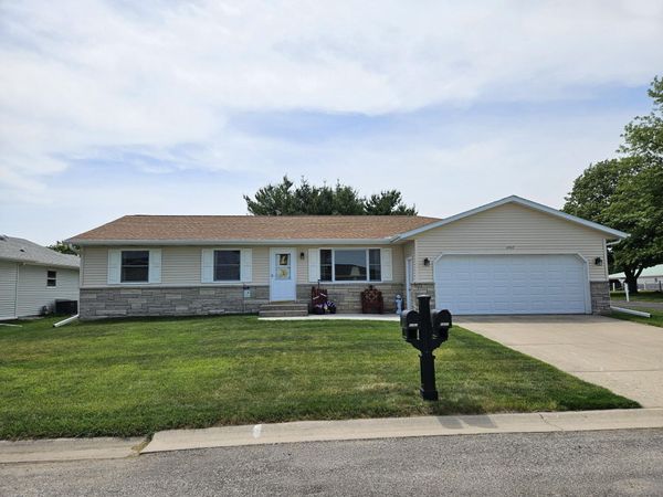 1101 11TH STREET, Durant, IA 52747