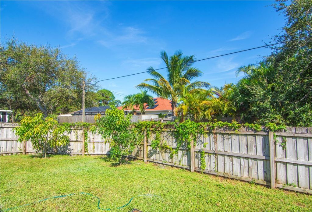 341 Herndon Street, Sebastian, FL 32958 Photo