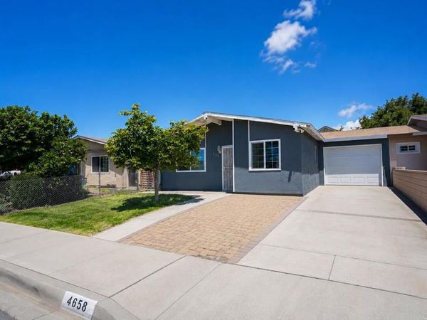 4658 Calle Del Palo, Oceanside, CA 92057