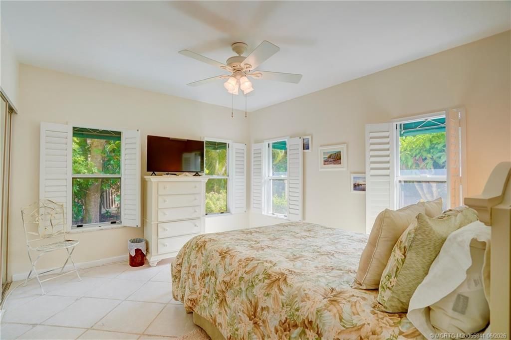 184 NE Edgewater Drive, Unit 1001, Stuart, FL 34996 Photo