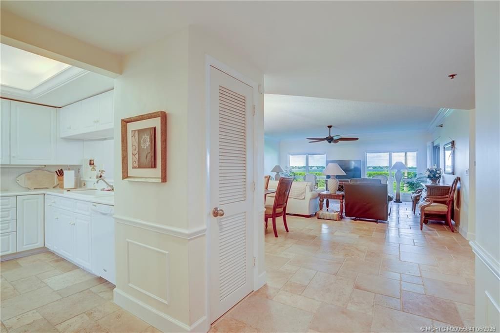 184 NE Edgewater Drive, Unit 1001, Stuart, FL 34996 Photo
