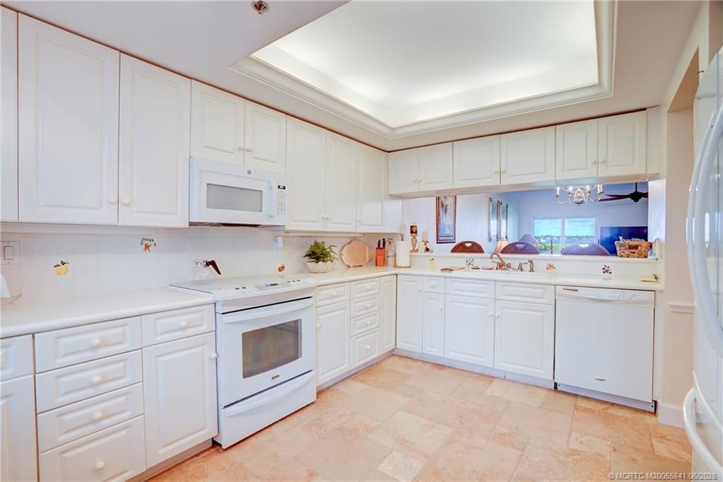 184 NE Edgewater Drive, Unit 1001, Stuart, FL 34996 Photo