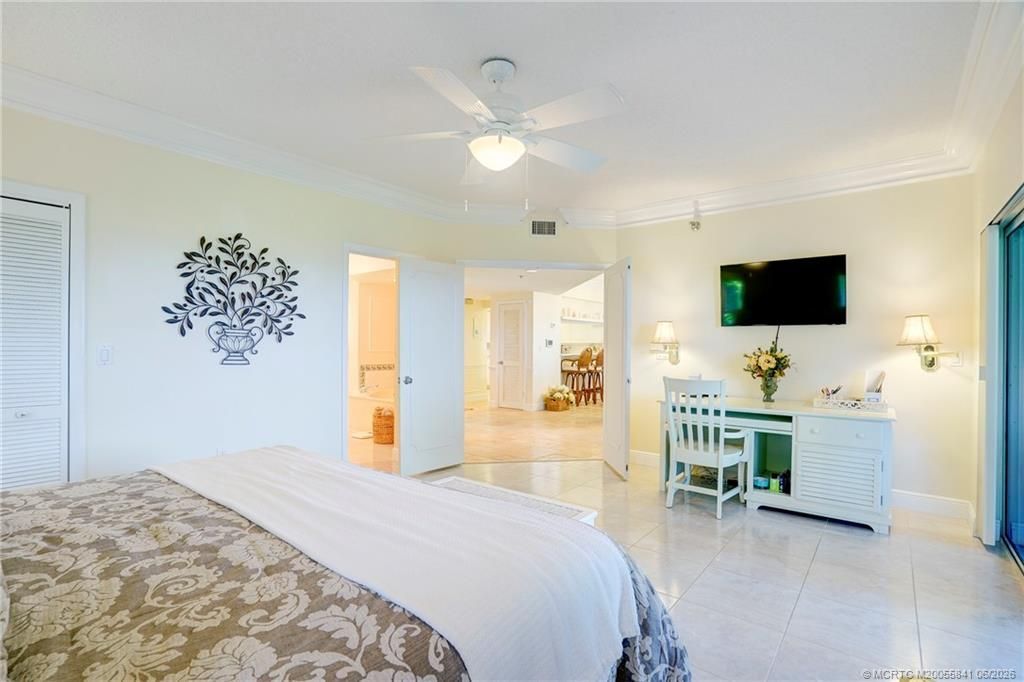 184 NE Edgewater Drive, Unit 1001, Stuart, FL 34996 Photo