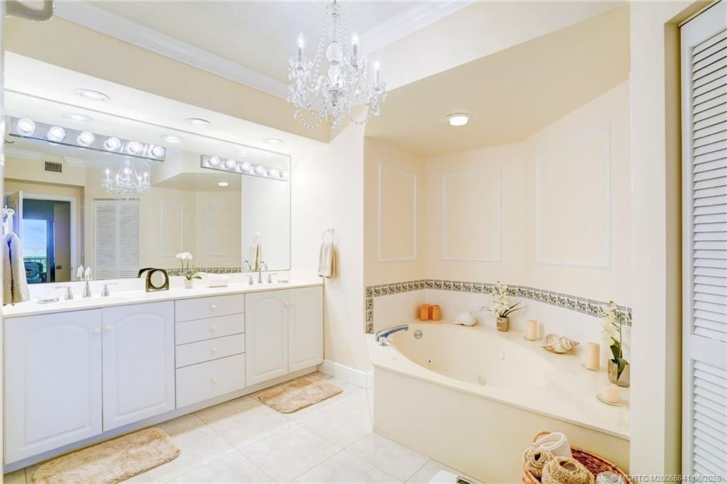 184 NE Edgewater Drive, Unit 1001, Stuart, FL 34996 Photo