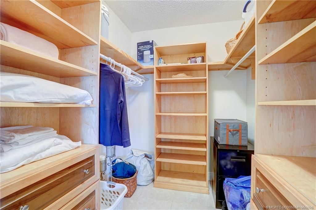 184 NE Edgewater Drive, Unit 1001, Stuart, FL 34996 Photo