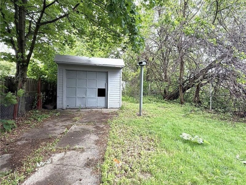 7216 Brinsmade Avenue, Cleveland, OH 44102 Photo 28