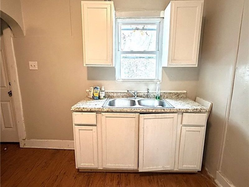 7216 Brinsmade Avenue, Cleveland, OH 44102 Photo 5