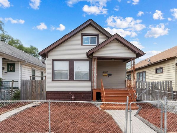 10150 S Wentworth Avenue , Chicago, IL 60628