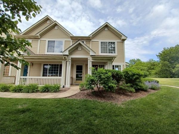 661 Lincoln Station Drive , Oswego, IL 60543