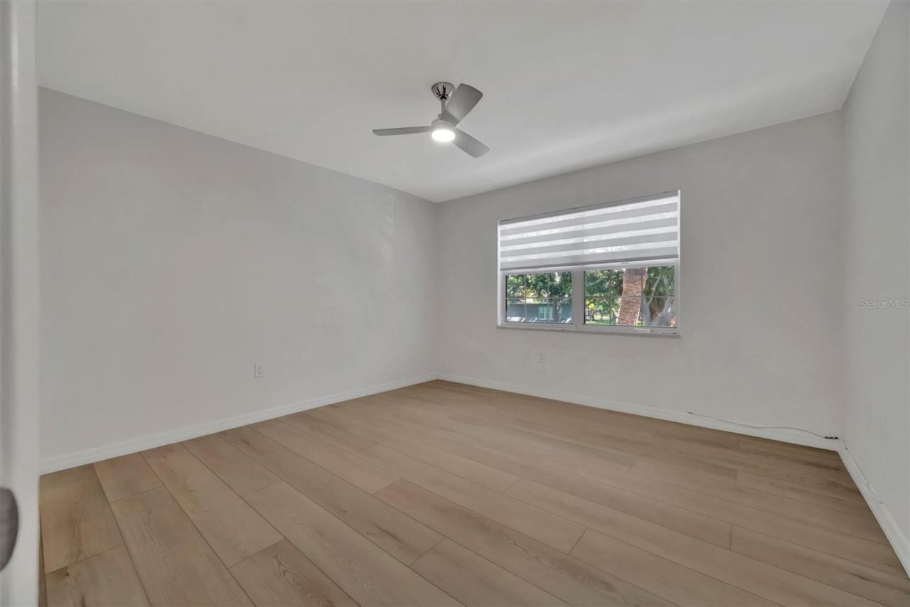 650 Pinellas Point Drive S, Unit 216, Saint Petersburg, FL 33705 Photo