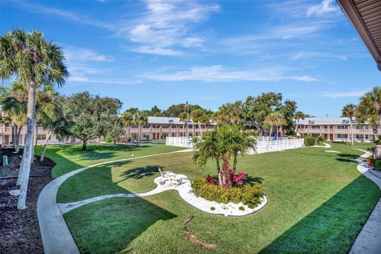 650 Pinellas Point Drive S, Unit 216, Saint Petersburg, FL 33705 Photo