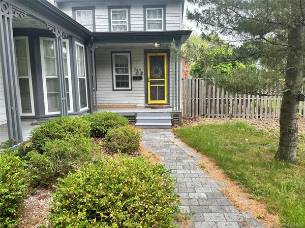744 Main Street, Unit 1, Greenport, NY 11944
